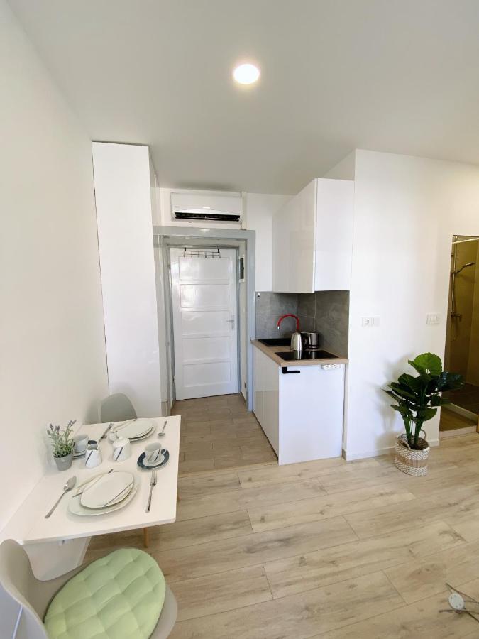New Stylish & Modern Studio Apart - With Sea View Apartment พูลา ภายนอก รูปภาพ